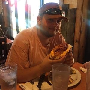 Meet your Posher, Ethan